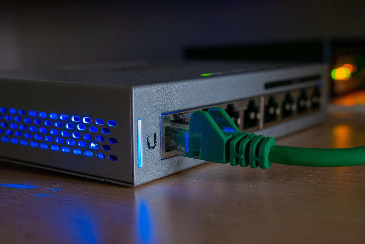 Microsoft emite patches para 97 falhas